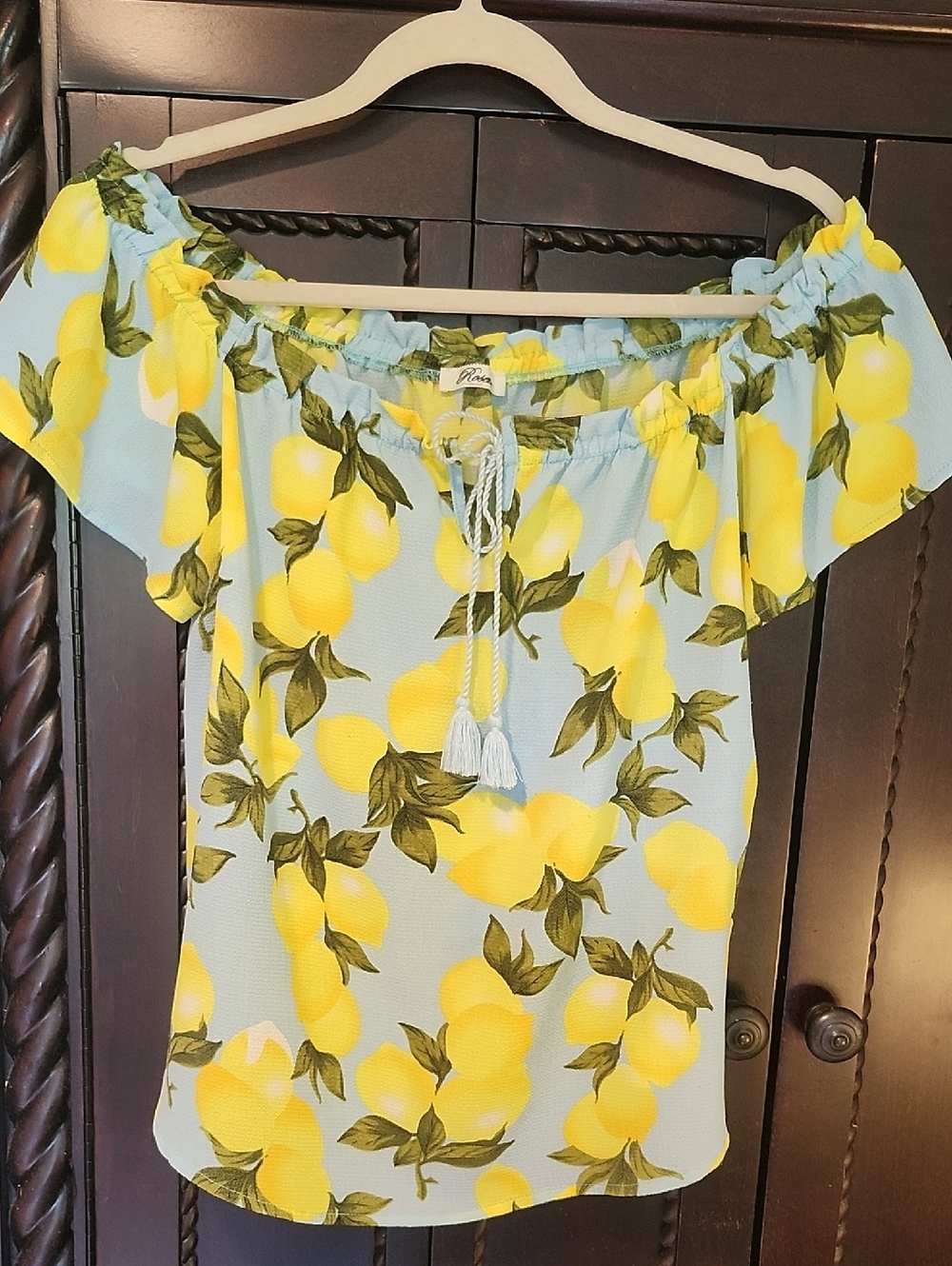 Rosette Lemon Print Off-Shoulder Top